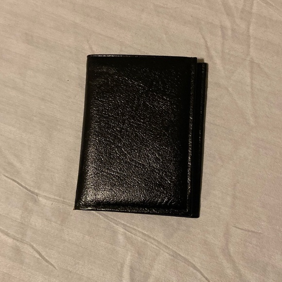 Vintage Genuine Leather Wallet with Original Certificate of Authenticity - Picture 10 of 11